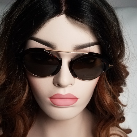 Tom Ford Tortoise Shell Sunglasses - Picture 3 of 8